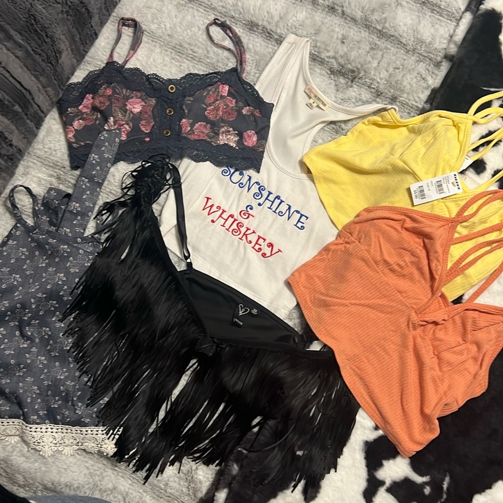 Country girl bundle! Crop tops for all the country outings.